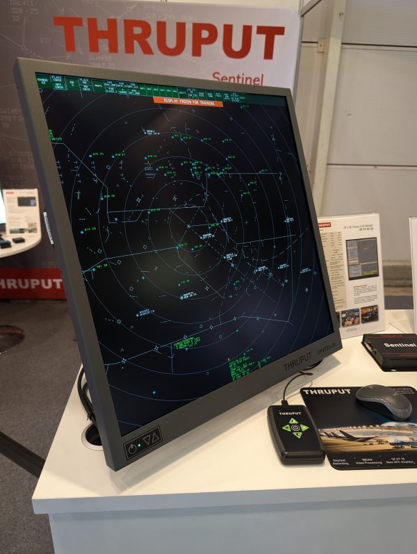 2048 x 2048 Display 28" GFVT23- 28